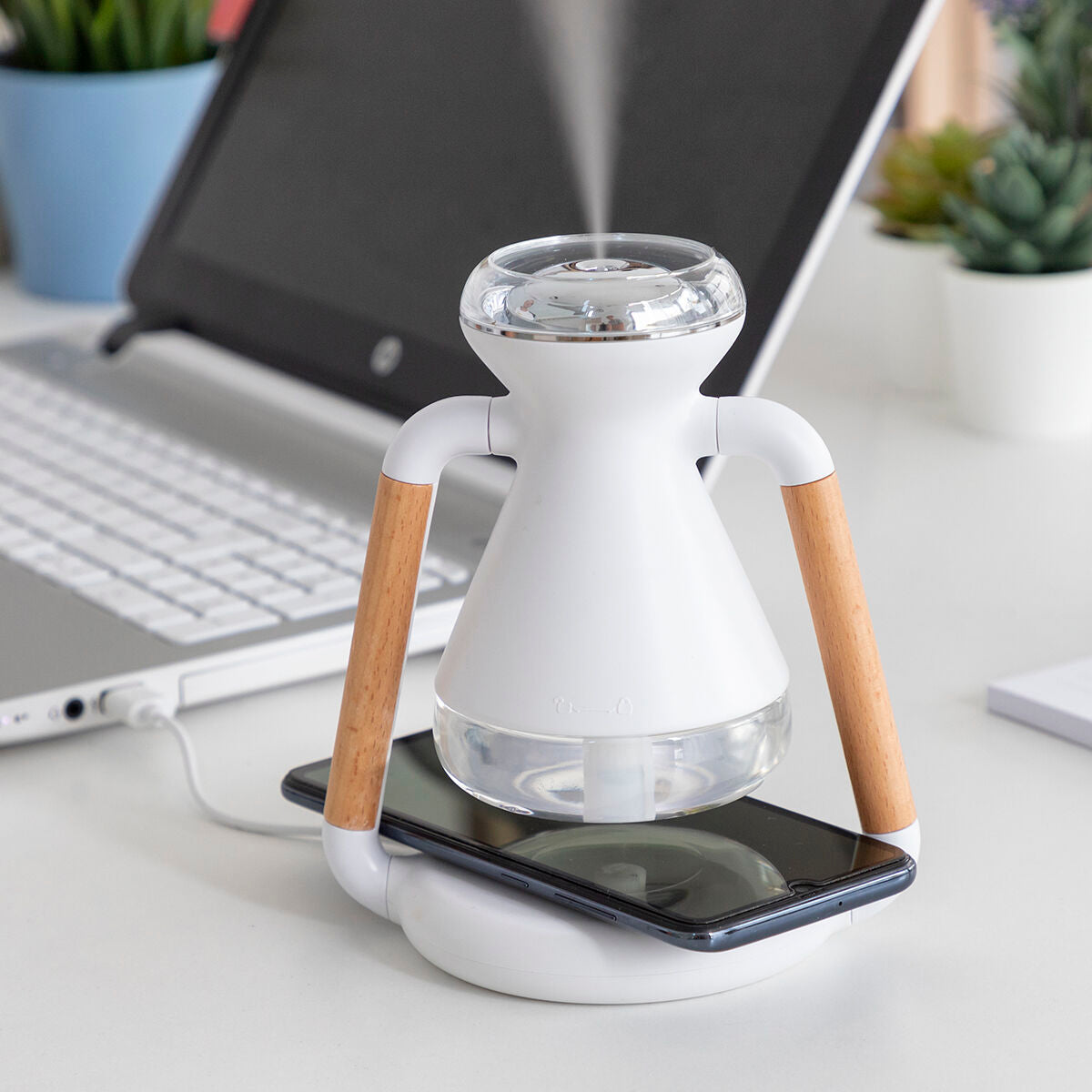 3-in-1 Wireless Charger, Aroma Diffuser and Humidifier Misvolt